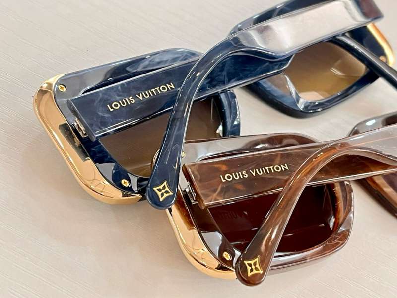 Picture of LV Sunglasses _SKUfw56842209fw